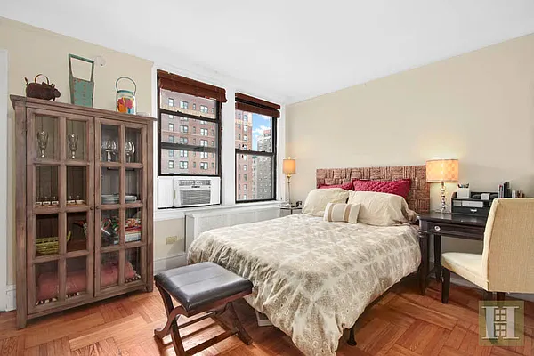 Rented by Halstead Real Estate | media 18