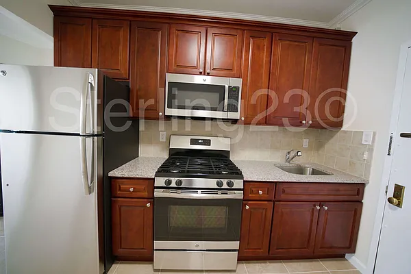 Rented by Sterling Realty Solution Inc | media 25