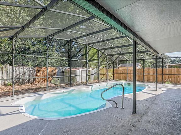 2nd image of 3856 Bayshore Cir