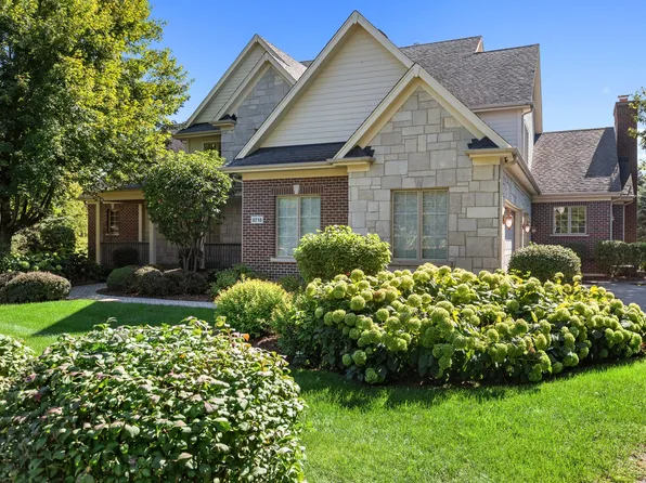 3715 W Conestoga Trl, Crystal Lake, IL 60012