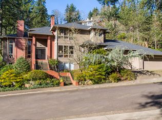 15800 Oswego Shore Ct, Lake Oswego, OR
