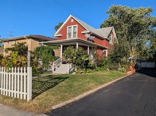 23 N Jackson St, Waukegan, IL 60085