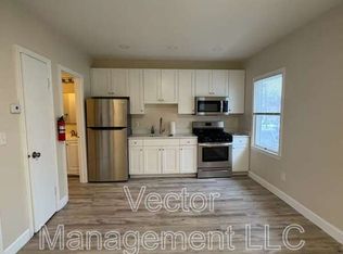 2842 Dixwell Ave #B, Hamden, CT 06518