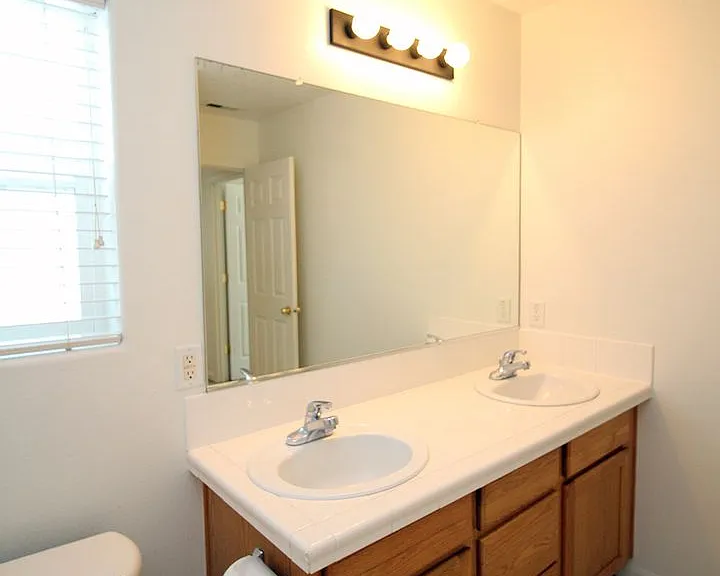 15542 SE Thornbridge Dr — Photo 25