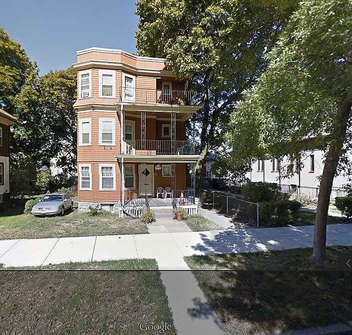 2nd image of 62 Fellsway W