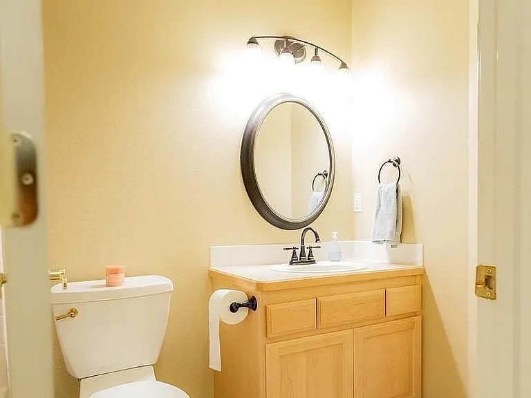 2368 E Green Canyon Dr — Photo 16