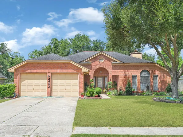 2442 Arrowsmith Ct, Pearland, TX 77584