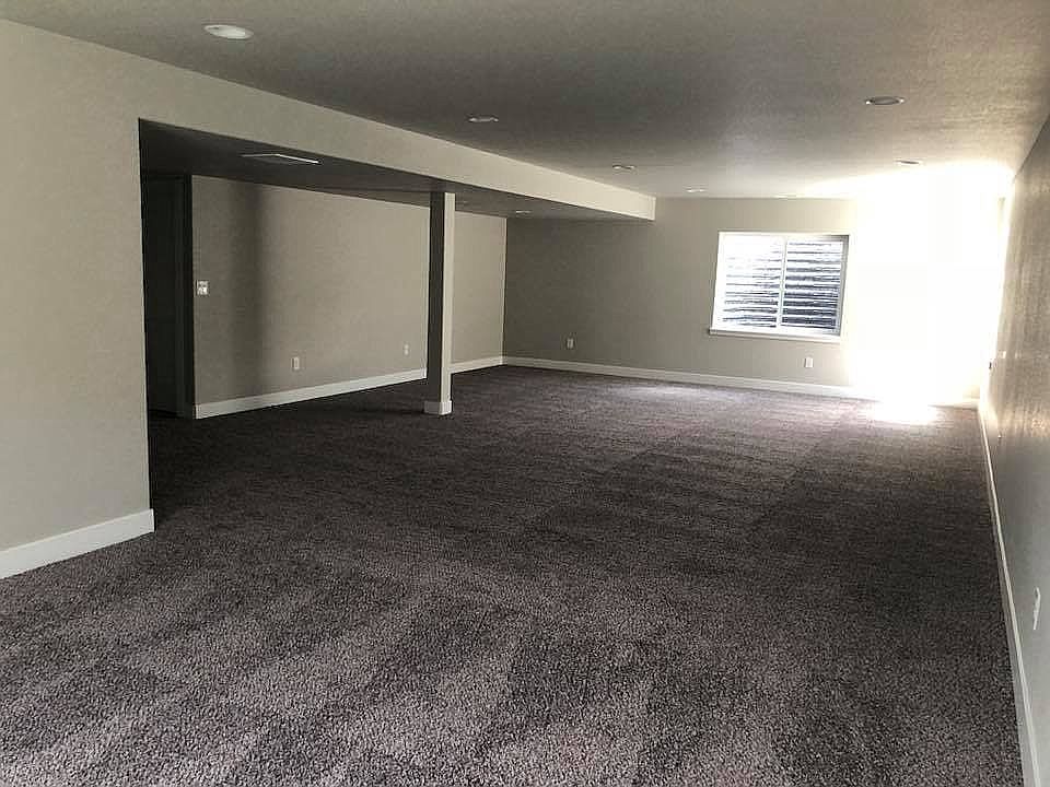2nd image of 7945 Broderick Ct