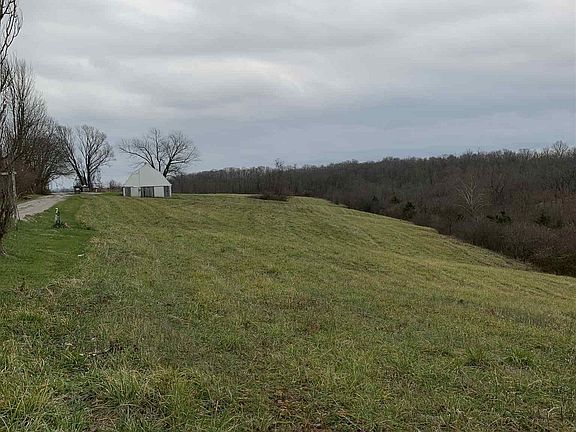 5th image of 724 Forest Hills Dr