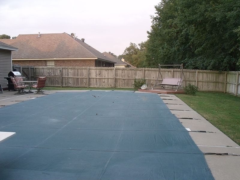 In Ground Pool with new liner