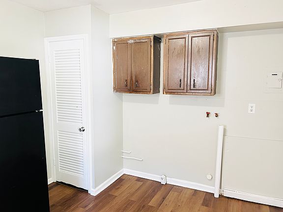 3rd image of 350 N 42nd St