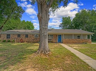 1403 E G St, Russellville, AR 72801