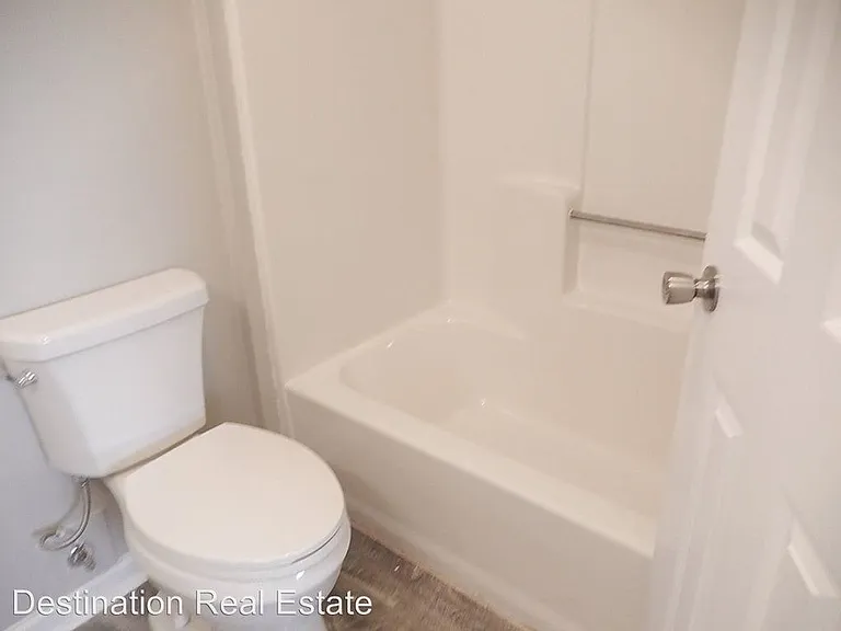 4881 Old Bainbridge Rd — Photo 18