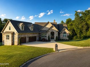 6841 Redtail Hawk Way, Knoxville, TN 37921