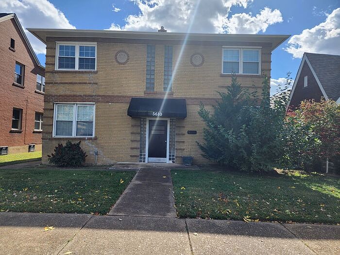 1st image of 5610 Chippewa St #2E