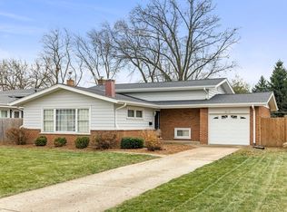 1410 Wakeman Ave, Wheaton, IL 60187