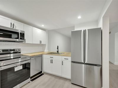 9175 SW 77th Ave APT 302, Miami, FL, 33156