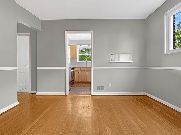 1719 Monroe St NE-4_08162023