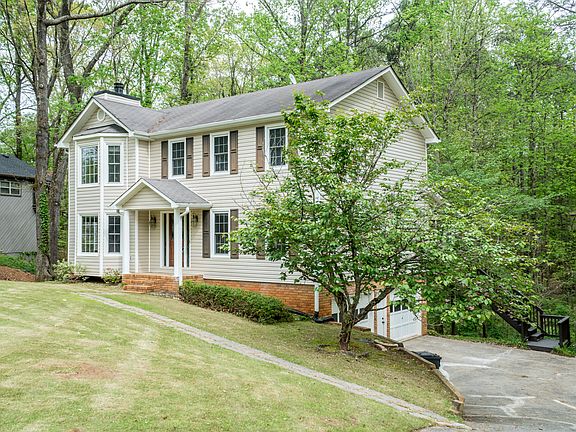2nd image of 2854 Sudbury Ct