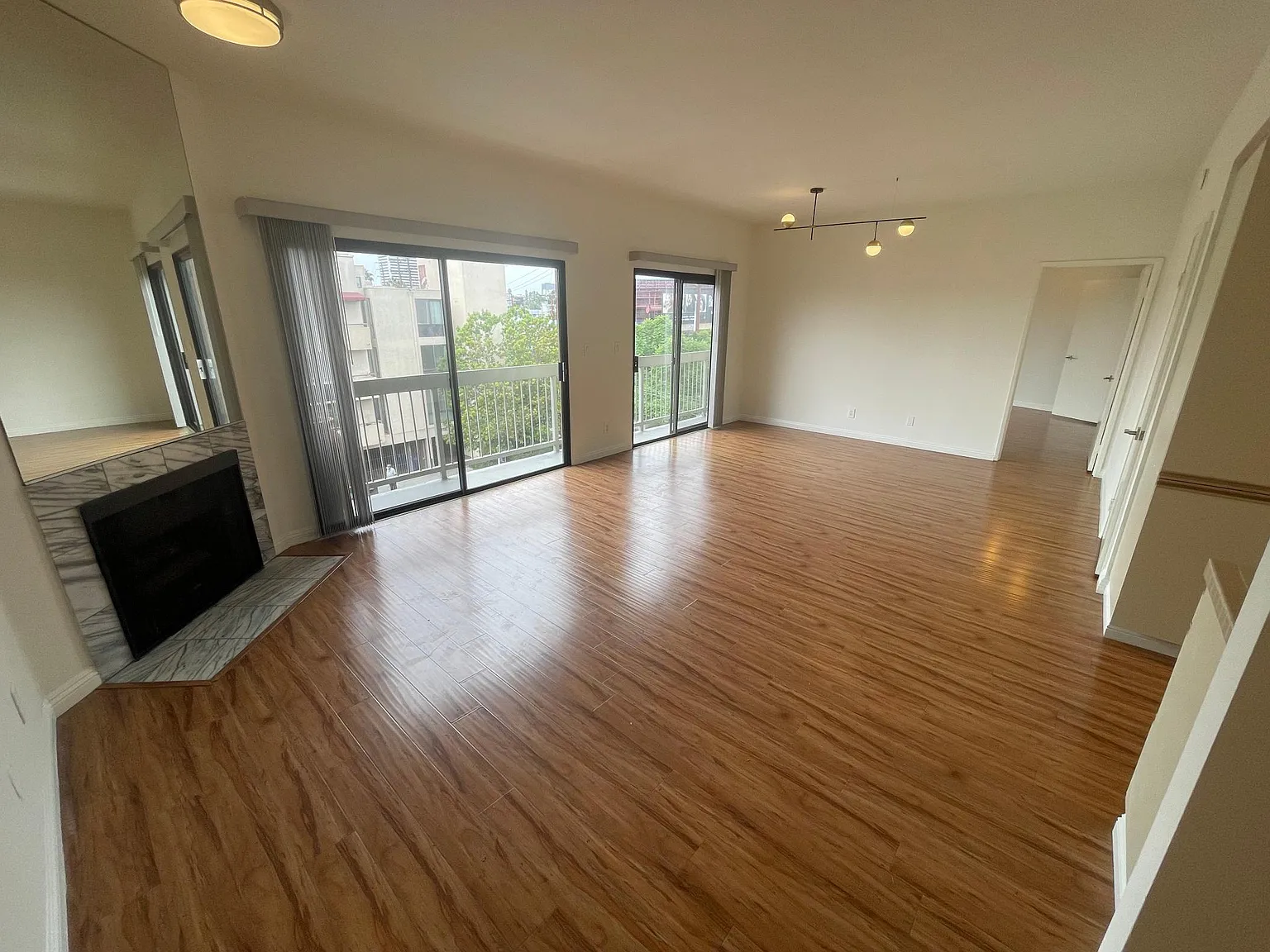 1818 Glendon Ave — Photo 2