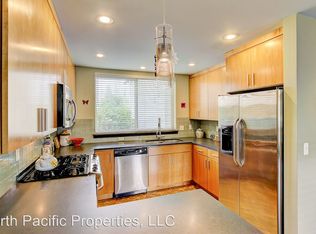 212 Boston St, Seattle, WA 98109