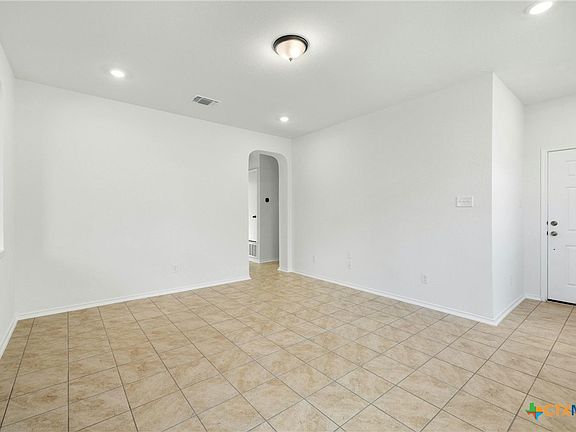 5th image of 1319 Daniel Dr