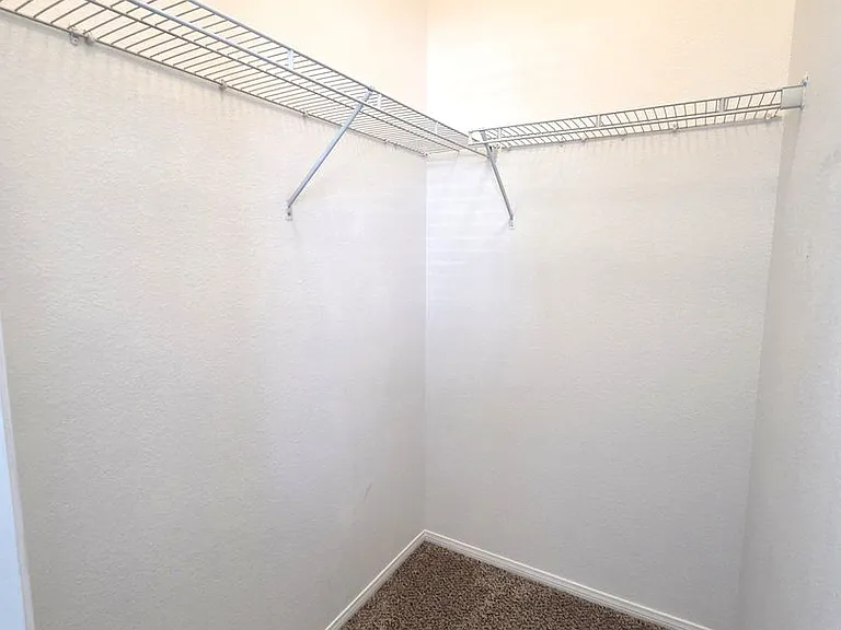 6566 Brooklyn Heights St — Photo 22