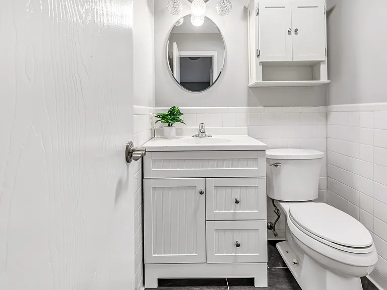 Primary half-bath