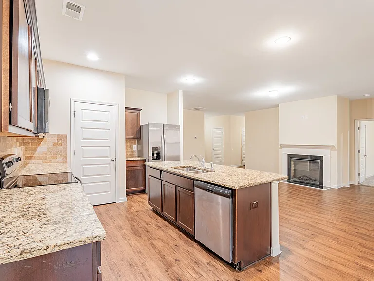 6130 Mahogany Ter — Photo 8