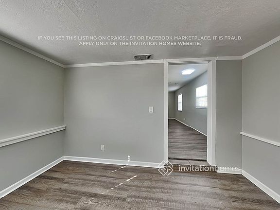 3rd image of 2334 Auburn St S