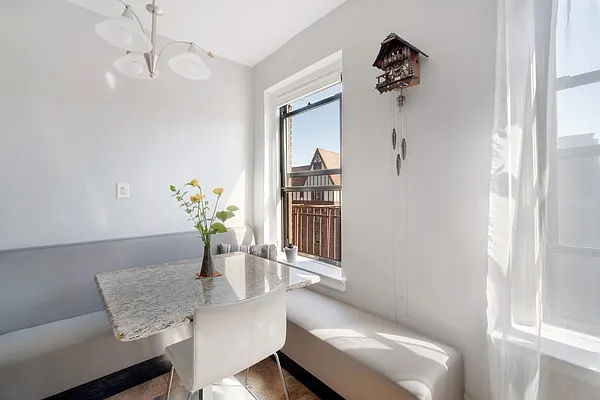 Sold by Compass | media 23