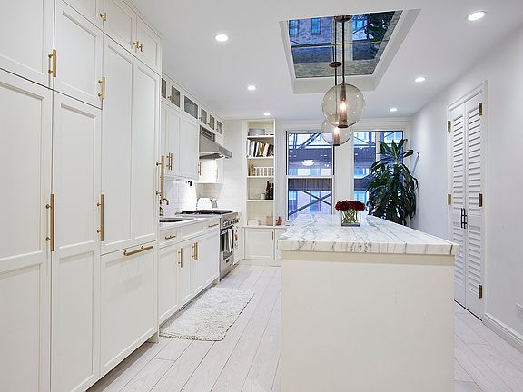 3rd image of 26 E 10th St #8CD