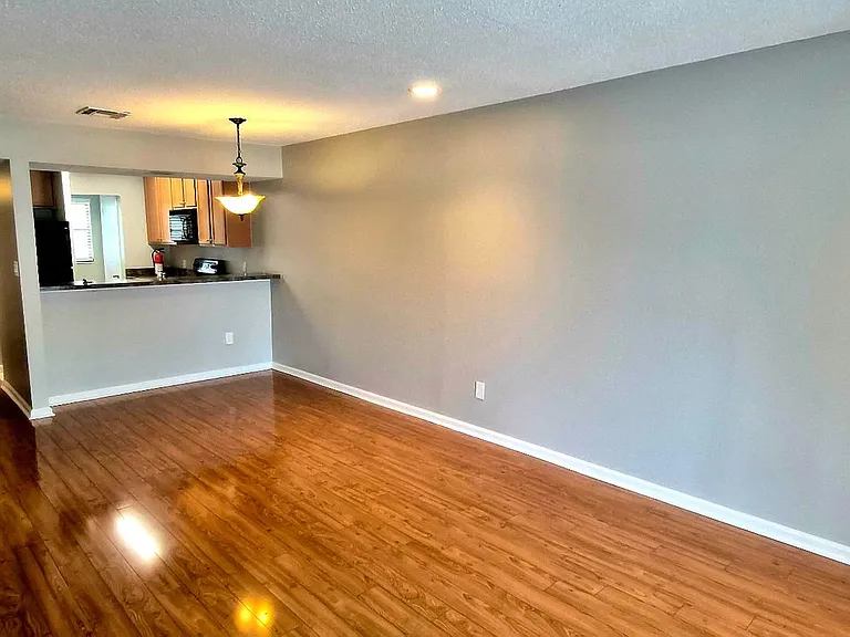 2934 Plaza Terrace Dr — Photo 11