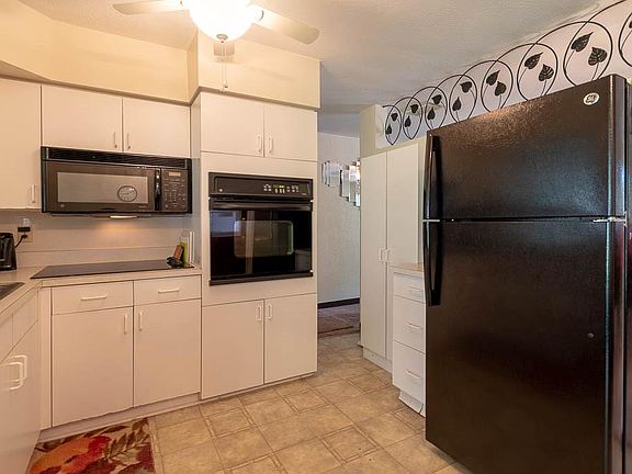 5th image of 10327 Cirimoya Ln