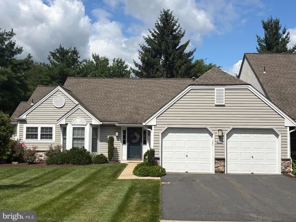 141 Hawthorne Ct, Wyomissing, PA 19610