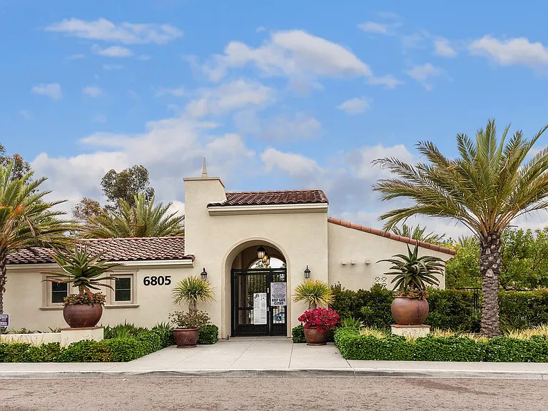6640 Solterra Vista Pkwy — Photo 36