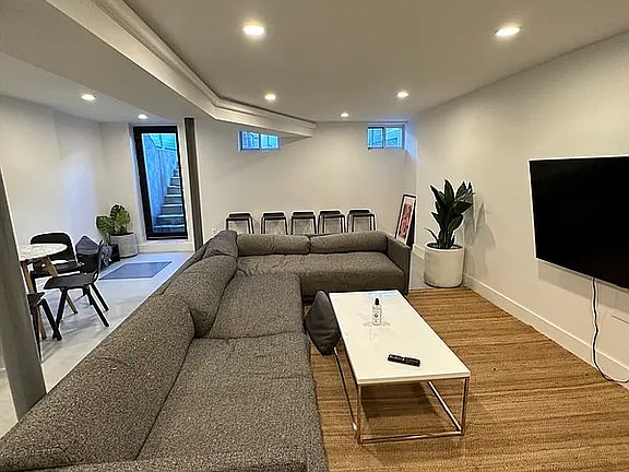 3rd image of 397 Stanhope St #1