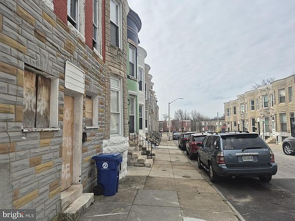 3rd image of 1613 Westwood Ave