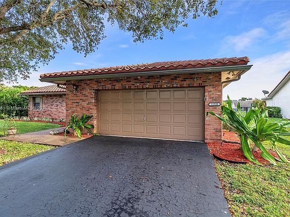 5th image of 11528 NW 20th Dr