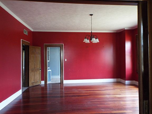 4th image of 403 Louisiana Ave