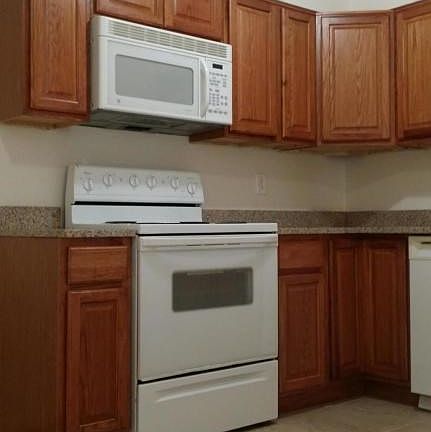 dobson rd 3, Kitchen