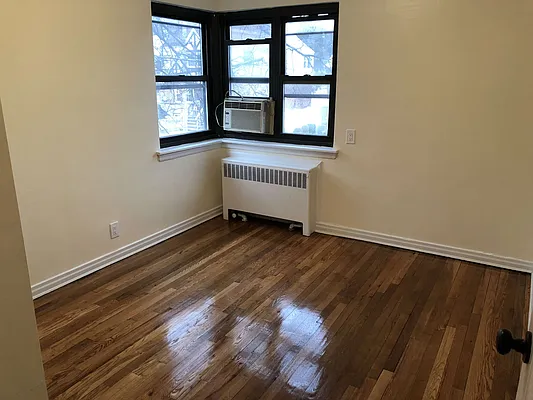 Rented by Tri Boro Terrace Realty | media 7