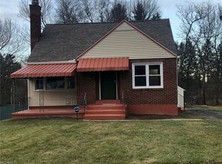 740 Lake Dr, Youngstown, OH
