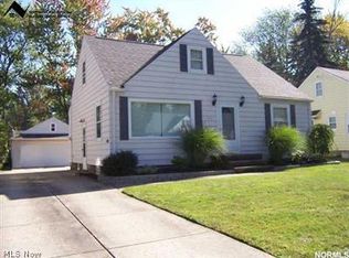 963 Glenside Rd, Cleveland, OH 44121