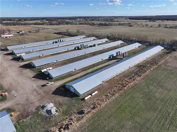 11285 Tucker Rd, Gravette, AR 72736