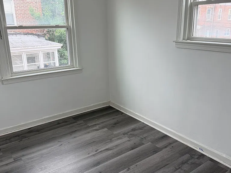 4100 Greeby St — Photo 10