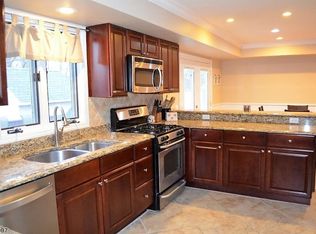 46 Oxford Rd, Wharton, NJ 07885