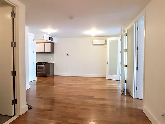 Rented by Brickwood BWR LLC | media 31