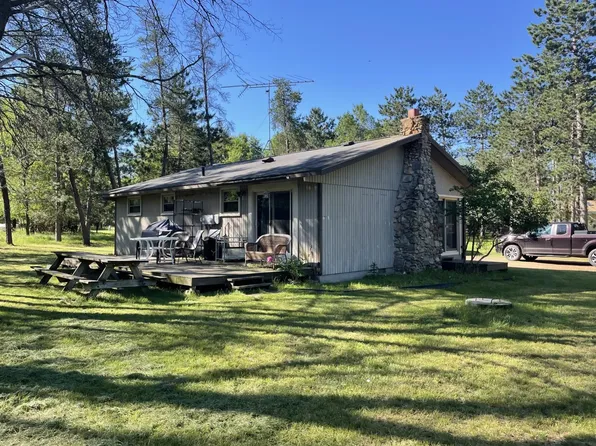 352/354 Yeoman Ct, Nekoosa, WI 54457