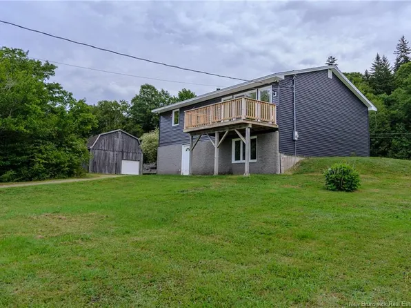 153 Centerton Rd, Kingston, NB E5S 2G2